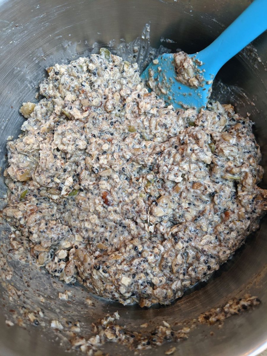 ChefKatieS's tweet image. Vegan Seed Bread - #seedbread #veganbread #glutenfreebread #glutenfreevegan #oilfreevegan #wfpb #wfpbno #seednutbread #healthybread #breadrecipe #eatmoreseeds #eatplants #vegan #veganchef mailchi.mp/723811514ae5/p…