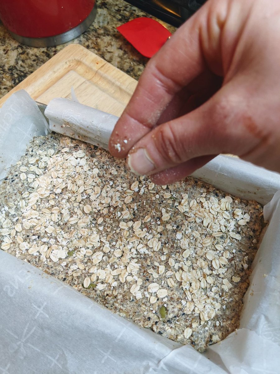 ChefKatieS's tweet image. Vegan Seed Bread - #seedbread #veganbread #glutenfreebread #glutenfreevegan #oilfreevegan #wfpb #wfpbno #seednutbread #healthybread #breadrecipe #eatmoreseeds #eatplants #vegan #veganchef mailchi.mp/723811514ae5/p…