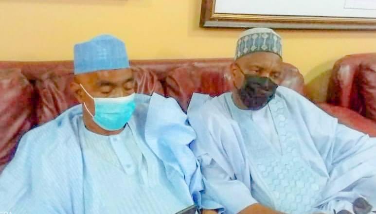 Kebbi State Government (@kbstgovt) on Twitter photo Yesterday, Sen. <a href="/AABagudu/">Abubakar A. Bagudu</a> paid a condolence visit to the State <a href="/PoliceNG/">Nigeria Police Force</a> Command Headquarters to commiserate with the Comm. of Police on the death of the DPO of Sakaba, SP Abdullahi Jimo, Inspector Ibrahim Aliyu and seven other officers as a result of the Sunday attack by bandits Yesterday, Sen. <a href="/AABagudu/">Abubakar A. Bagudu</a> paid a condolence visit to the State <a href="/PoliceNG/">Nigeria Police Force</a> Command Headquarters to commiserate with the Comm. of Police on the death of the DPO of Sakaba, SP Abdullahi Jimo, Inspector Ibrahim Aliyu and seven other officers as a result of the Sunday attack by bandits