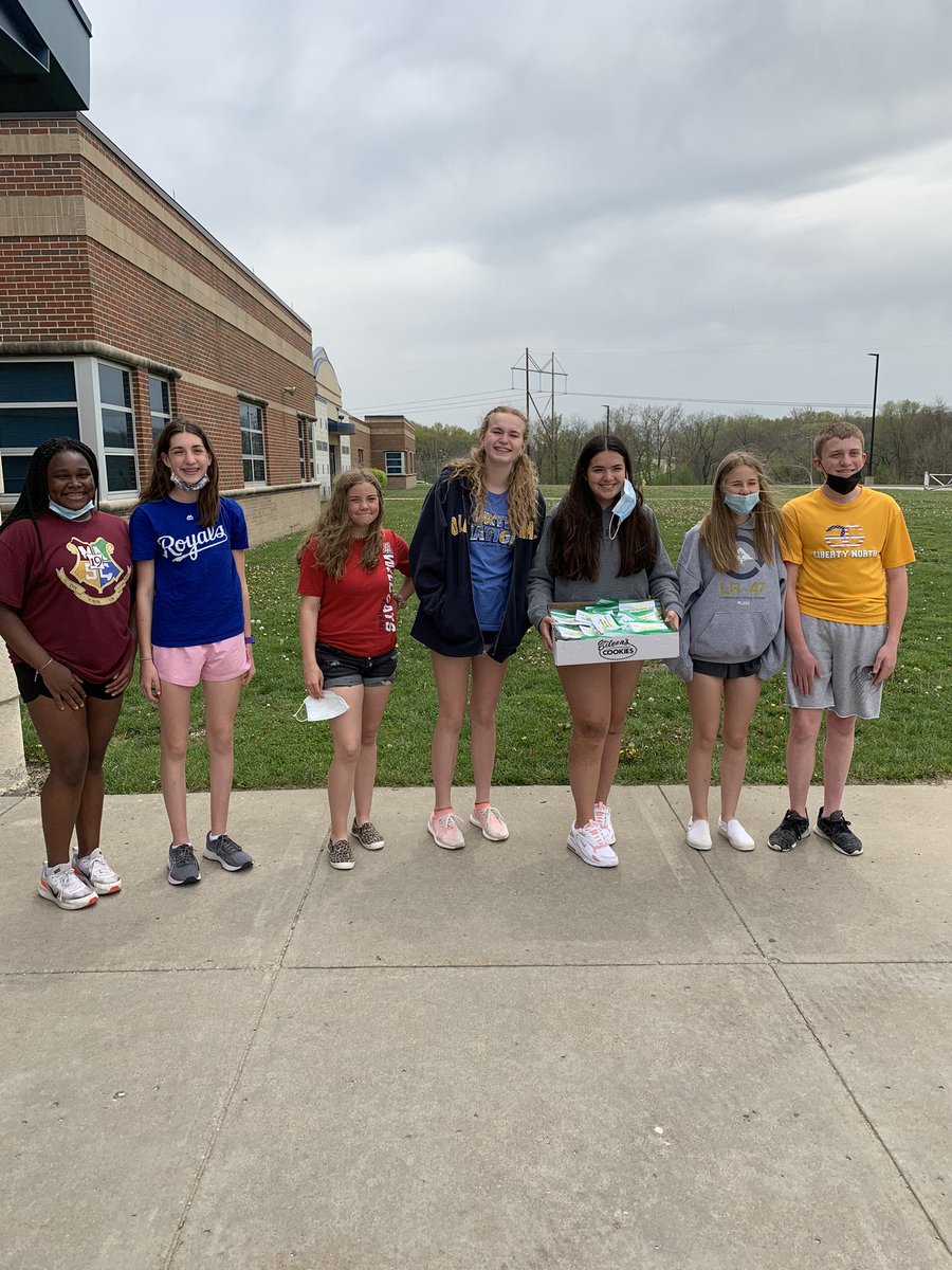MissTHolden's tweet photo. Happy Bus Driver Appreciation Day! SVMS Stuco is so grateful for you! @sreichard8ELA @SVMSEagles #LPSleads https://t.co/cgb49GAQYm