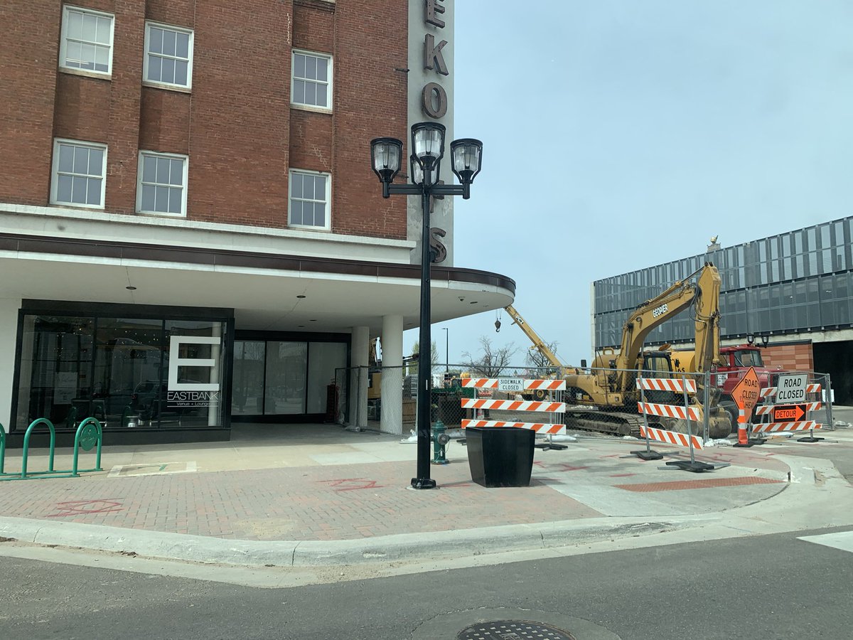 ashneighbor's tweet photo. I am screaming internally today and frankly all this week. I am SO ANNOYED with @CityofCRiowa &amp; the endless construction downtown. It is so miserable working DT or going here for anything. Literally every other road is closed w/ no notice. I feel bad for all the small businesses! https://t.co/I55cc1lE4S