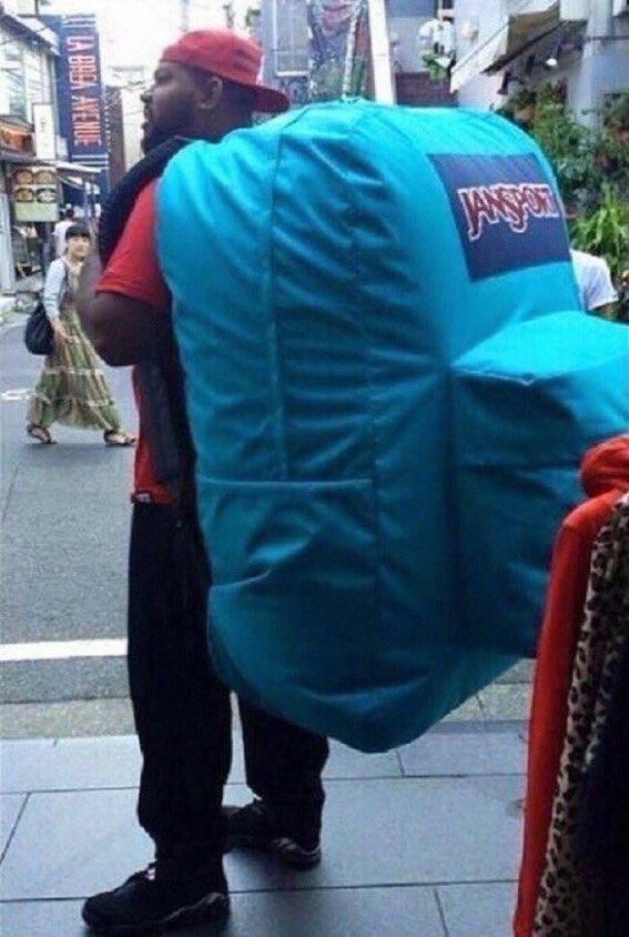 thecruxfIeet's tweet photo. year 7s on their first day of school 😂😂 #britishtwitter #blackbritishtwitter #britwt #britishtwt https://t.co/4AH8KkSlqY