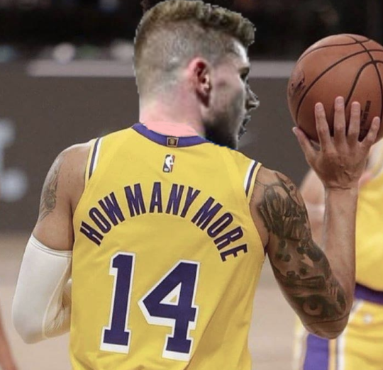 tolis___'s tweet image. must be nice having a clinical striker