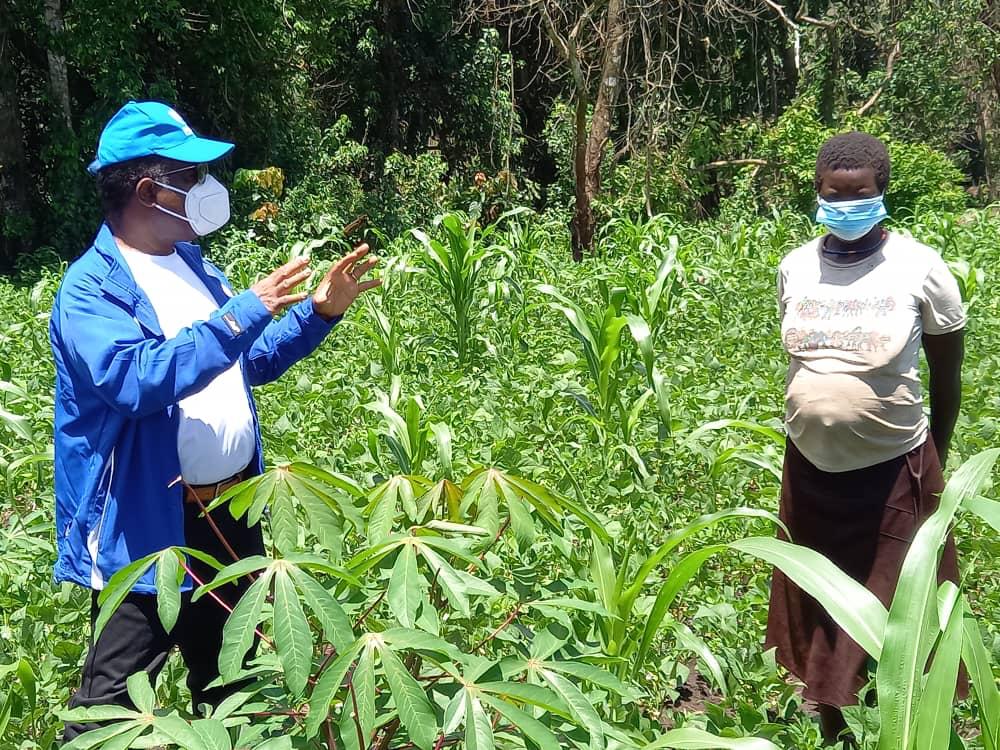 🌱 Agriculture gives hope to refugees in the DRC. Today I met with South Sudanese refugees working the land in Biringi in eastern DRC. Over 2,400 hectares of land was generously made available for South Sudanese refugees by local authorities.