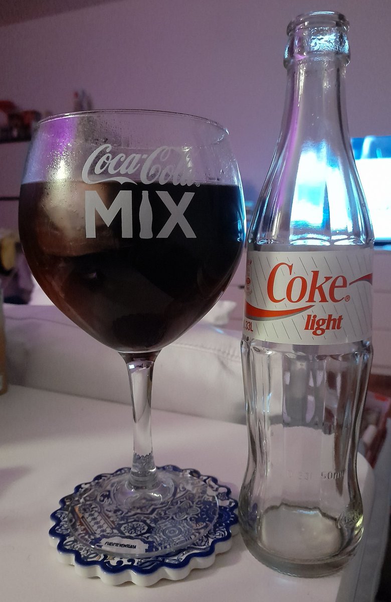 Prost #FUMP - Das Original
#DietCoke #Cokelight #CocaCola #CocaColalight

(aus Gründen)