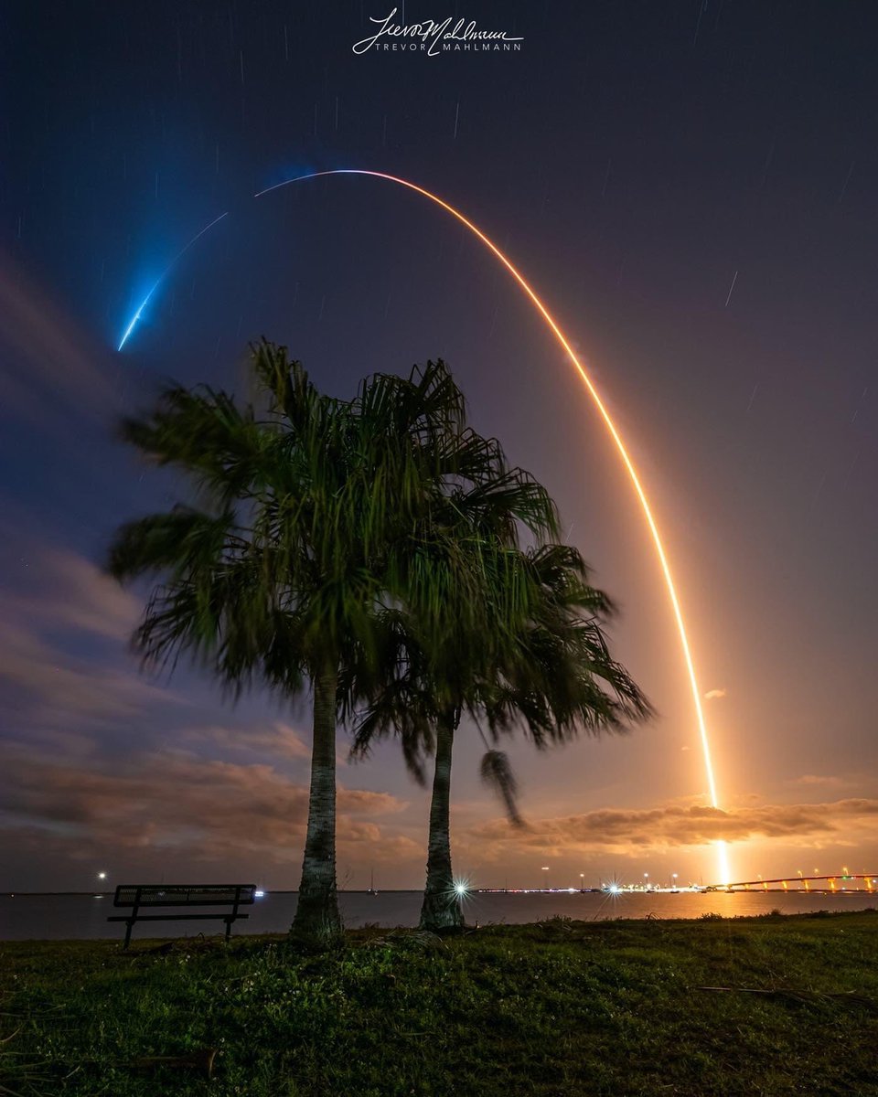 CCaucadis's tweet photo. [🤩MAGIQUE🤩]📸 Sublime photo du décollage de la fusée Falcon 9 🚀 avec à son bord Thomas Pesquet.
© Trevor Mahlmann

#spacex #falcon9 #florida #spacecoast #rocketlaunch #canonbringit #teamcanon #canonfanphoto #crewdragon #nasa #spacecoast #dragon #rocket #iss ##spacestation https://t.co/uFBjhXbXJ5