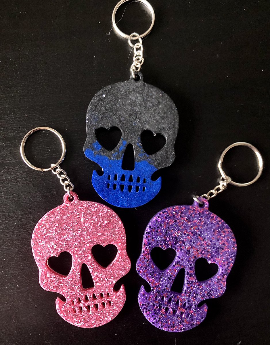 Strngrtruthart's tweet image. So many skulls 🥺 which one is your fave?