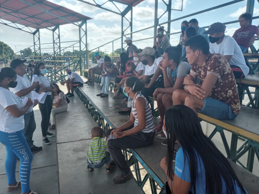 JPSUVCed's tweet image. 📸 |  Desde el Municipio Cedeño, la Juventud del PSUV continua con la discusión de la Ley de la Gran Misión Chamba Juvenil con la participación de la RAAS Juvenil y los diferentes movimientos juveniles.

#AbrazaLaVida

📲 @JuventudPSUVBolivar
📲 @JPSUVCed