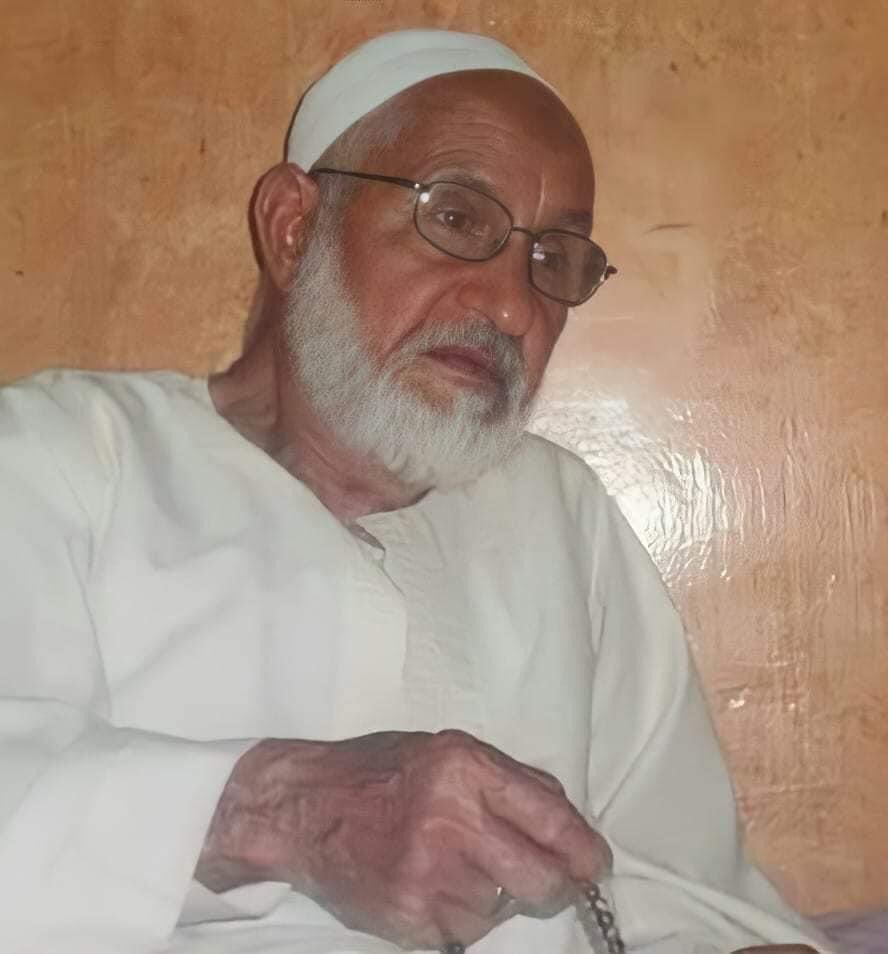 moashoor's tweet photo. رجل مسن ظل في المسجد وفِي كتاب تحفيظ القرآن طوال يوم الواقعة بعيدا عن مكان الجريمة بمسافة طويلة بشهادة شهود  عدول  لهم شهادات موثقة  ..كيف تنفذ فيه حكم الإعدام وكيف تقنعني بأنه آثم ومرتكب لجرم ووجب إعدامه بدون أن نسمع دفاعه وتتح له الفرصة للدفاع عن نفسه . https://t.co/hF2wtNNady
