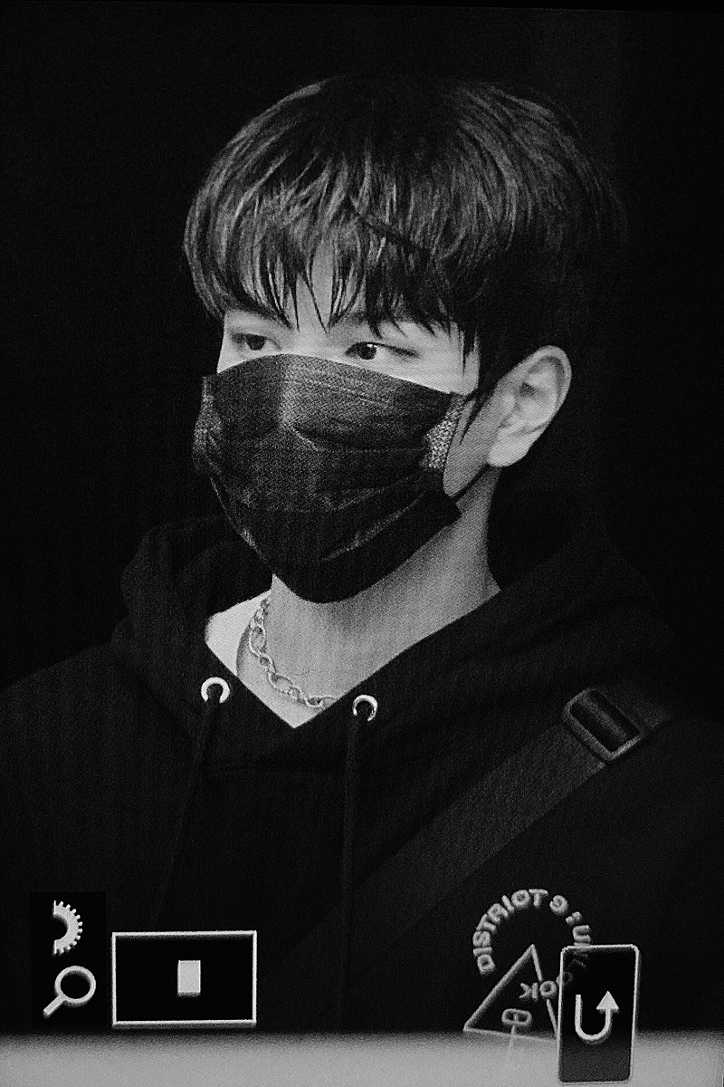  a thread of kim seungmin being hotter than fire 