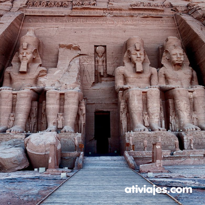 ativiajes's tweet photo. Egipto tierra de misterios y maravillas.

Un viaje hacia el pasado donde se podrá encontrar majestuosos templos y maravillas de la antiguedad. Entre sus atractivos turísticos uno de los más elegidos es la posibilidad de disfrutar de un crucero por el Nilo 

#atilugares https://t.co/fzSauWqAxf