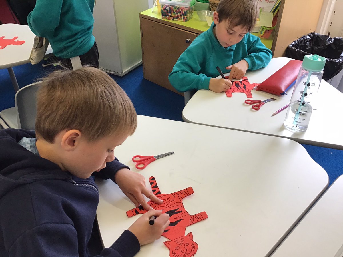 SPFJuniorSchool's tweet image. Year 2 thought the tiger task, set in assembly, was a ROARING success! 🐯@SPFSchools #computationalthinking #spatialawareness
