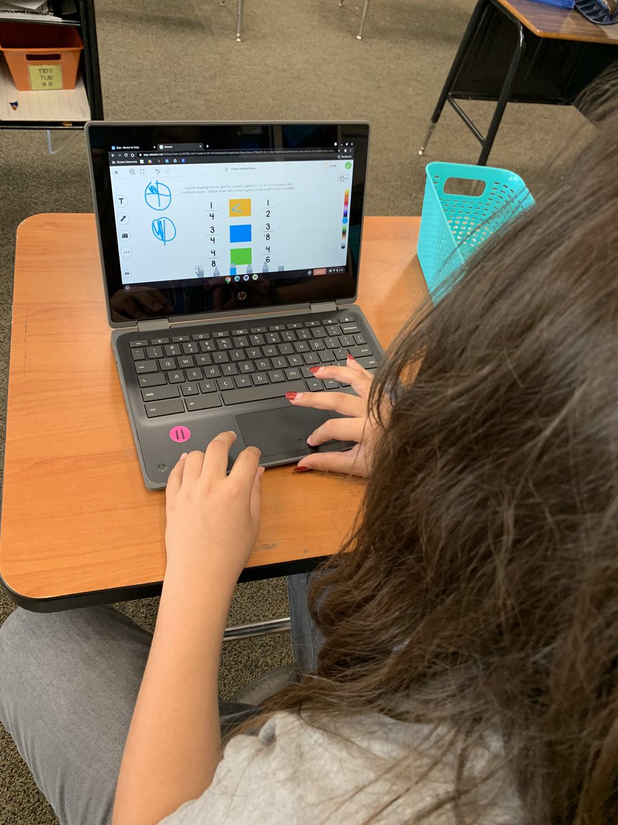 AnnieTakesTexas's tweet image. Today we used @Seesaw to compare fractions! My kiddos love using Seesaw to practice their math skills! #sanangeloisdtweets21 #thirdgrademath