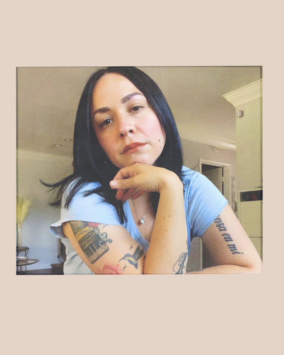 CarlaMorrisonmx's tweet photo. ¿Saben qué da mucha ansiedad? Estar futureando y pensando en qué va a pasar… no nos hagamos pedazos y quedémonos en el presente, ¡la vida es más bonita que lo que dice nuestra imaginación! ¿No creen? Hoy hablé de un nuevo remedio que me ayuda con la ansiedad en mis historias. https://t.co/kOcI1HRhDZ