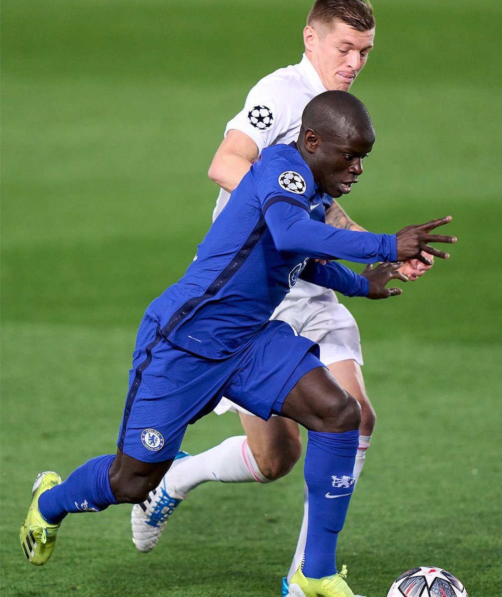 N’golo Kanté a réussi plus de dribbles (6) que toute l’équipe du Réal aujourd’hui (5). 😰

Il est partout. 🌍
