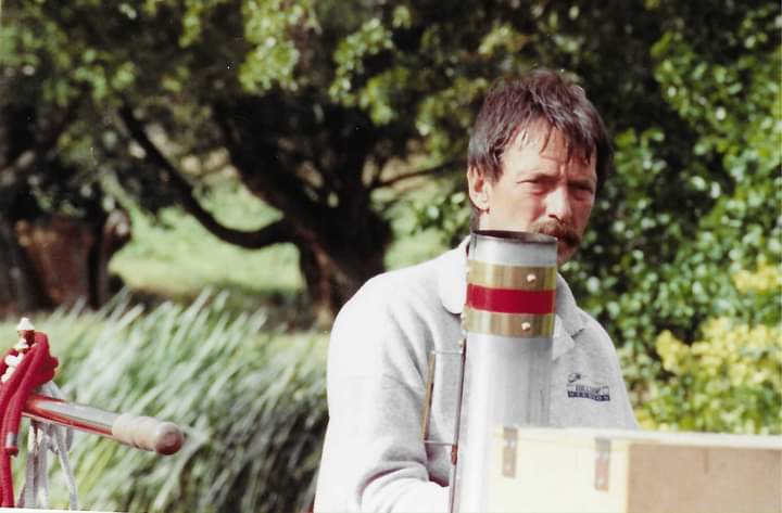 jamespropmaker's tweet image. The very best Bob Berk.

Brums character designer. Be touching base with him on Saturday when I'm at the work's workshop. Building Brum