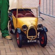 jamespropmaker's tweet image. The very best Bob Berk.

Brums character designer. Be touching base with him on Saturday when I'm at the work's workshop. Building Brum