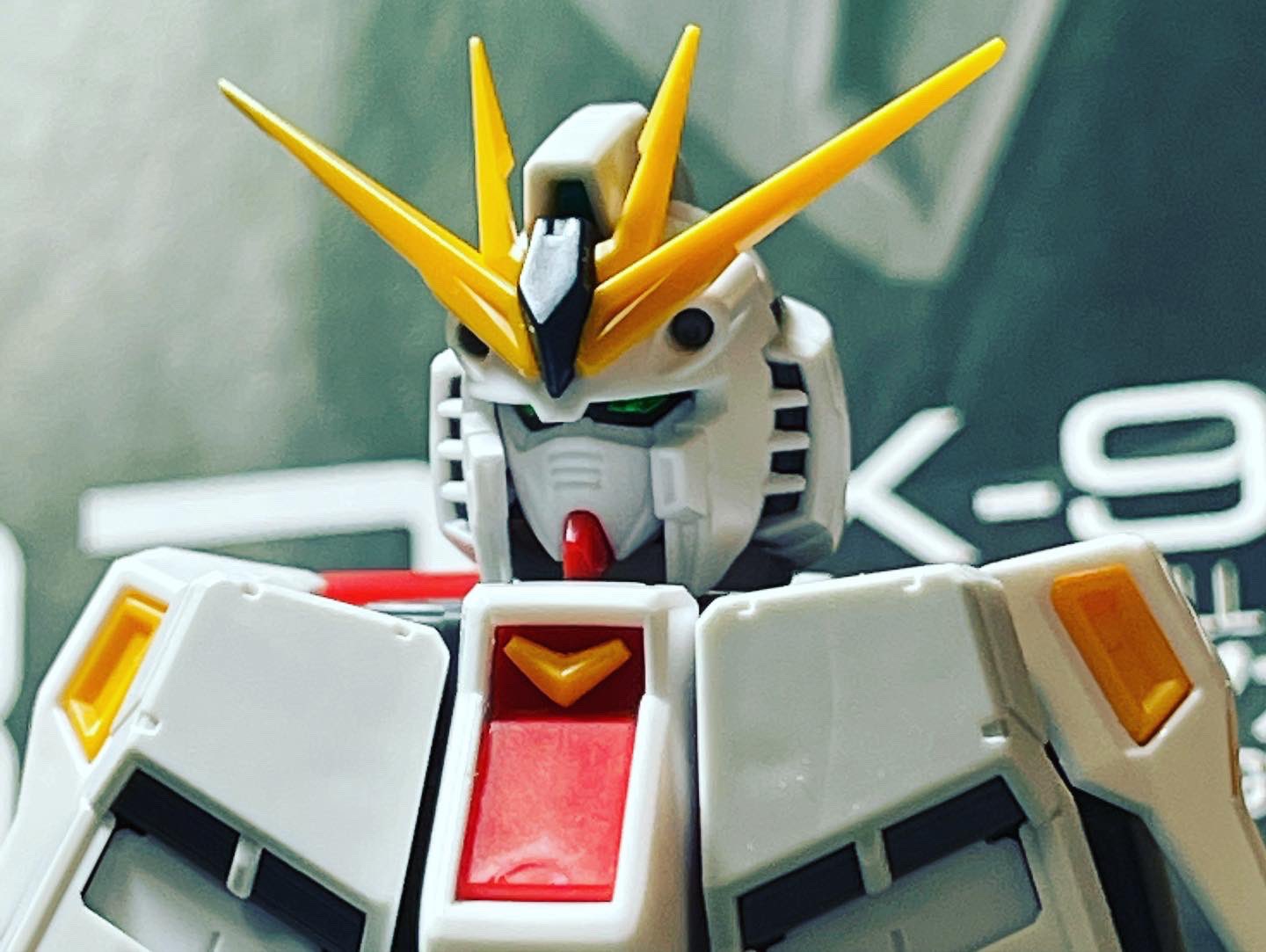 よっしー 今日はここまで 頭部 バックパック 武器類 起きたらフィンファンネル シールド 帰ってきてもフィンファンネル作ります オーバーロード3期見終わったので考察系キリンさんの動画見てます ガンプラ Nガンダム アムロレイ 逆襲のシャア