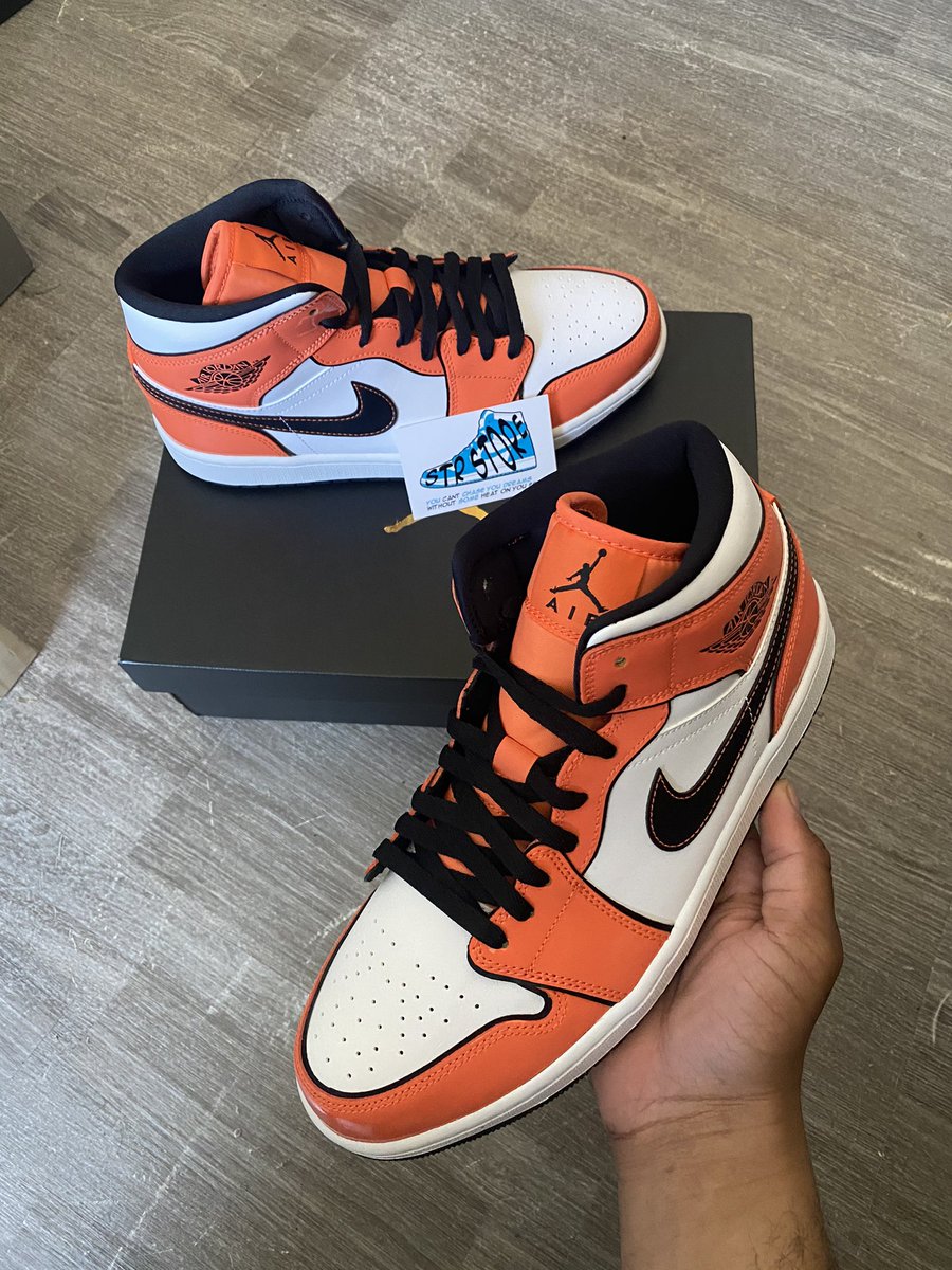 StrStoreUk's tweet image. Jordan 1 mid Turf Orange 🍊 
Instagram.com/strstoreuk