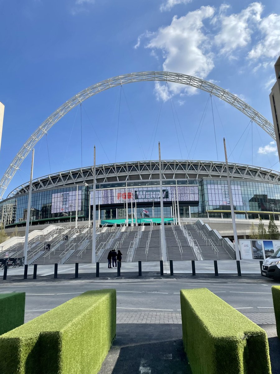 Roberto_Gaines's tweet photo. A great weekend working at LDO with my amazing @ABM_UK team. Events were back and the sun was shining https://t.co/3ukk8MQLWa