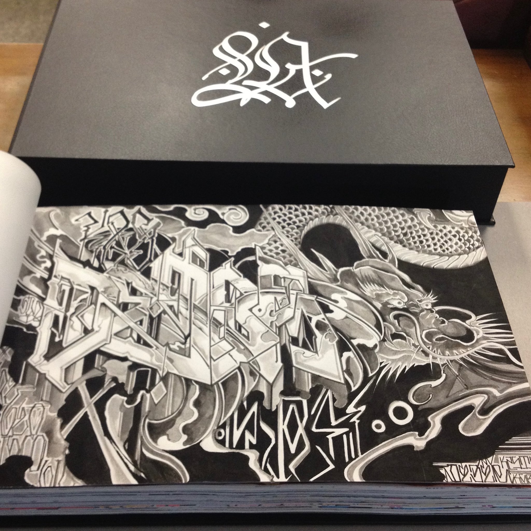 L.A. Graffiti Black Book [Book]