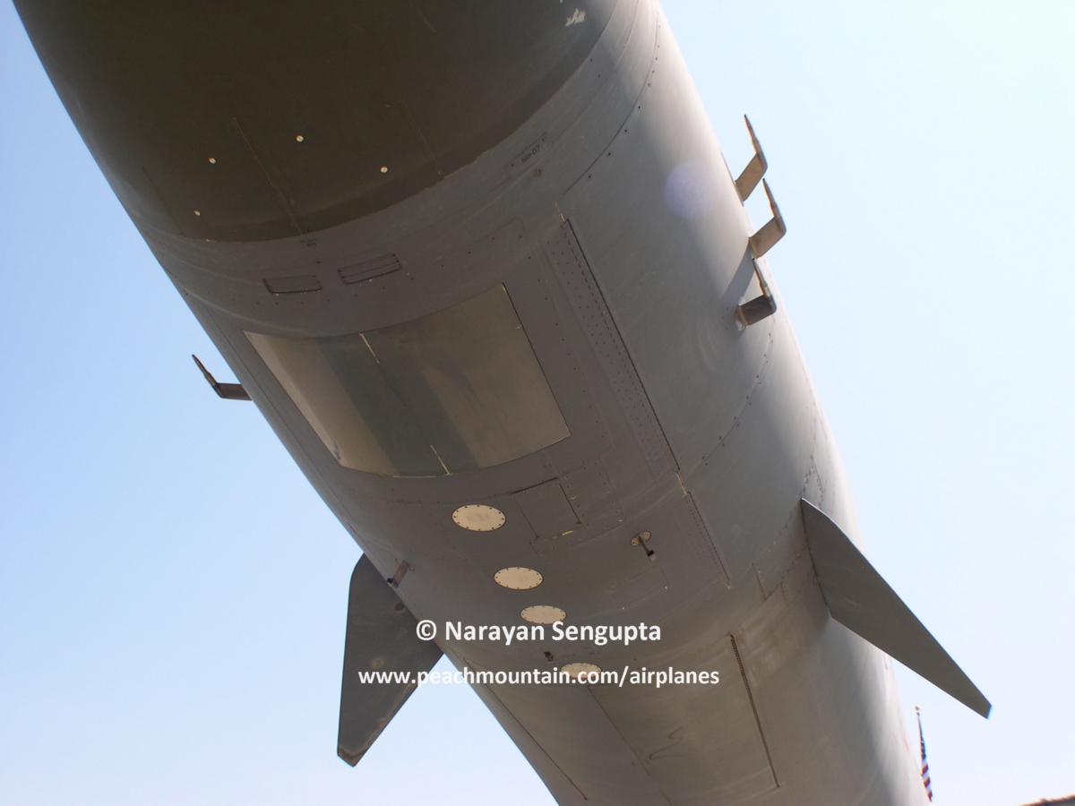 6/ A few more B-1B Lancer photos...