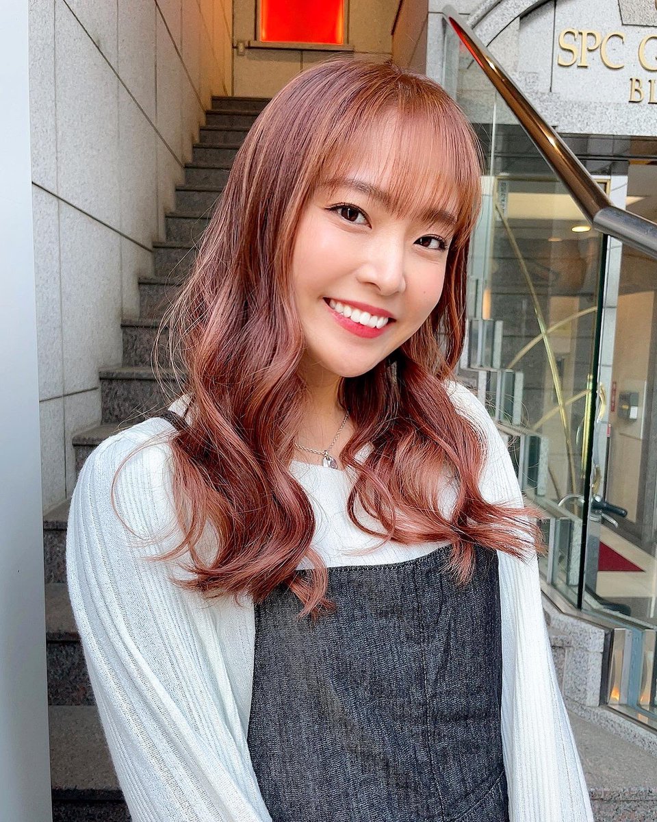 宮脇詩音OFFICIAL