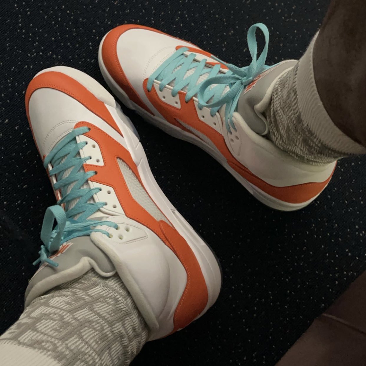 Carmelo Anthony hilariously accuses PJ Tucker of stealing his shoes