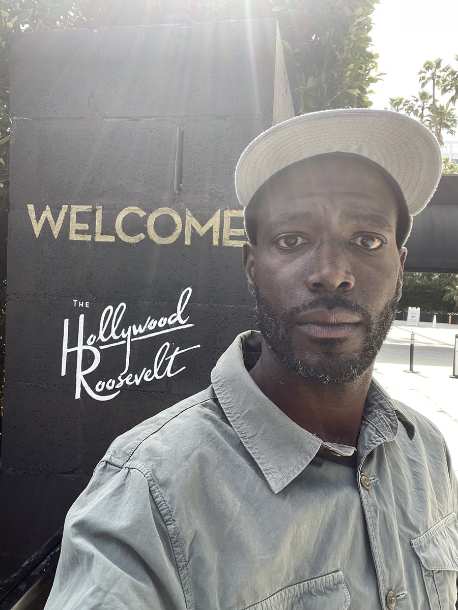 Sonari's tweet photo. A reminder that race is still a thing in Hollywood. Was asked to leave the Hollywood Roosevelt Lyft area because ... There was no reason @hwood_roosevelt #Hollywood #BlackLivesMatter https://t.co/bas2mGdR8D