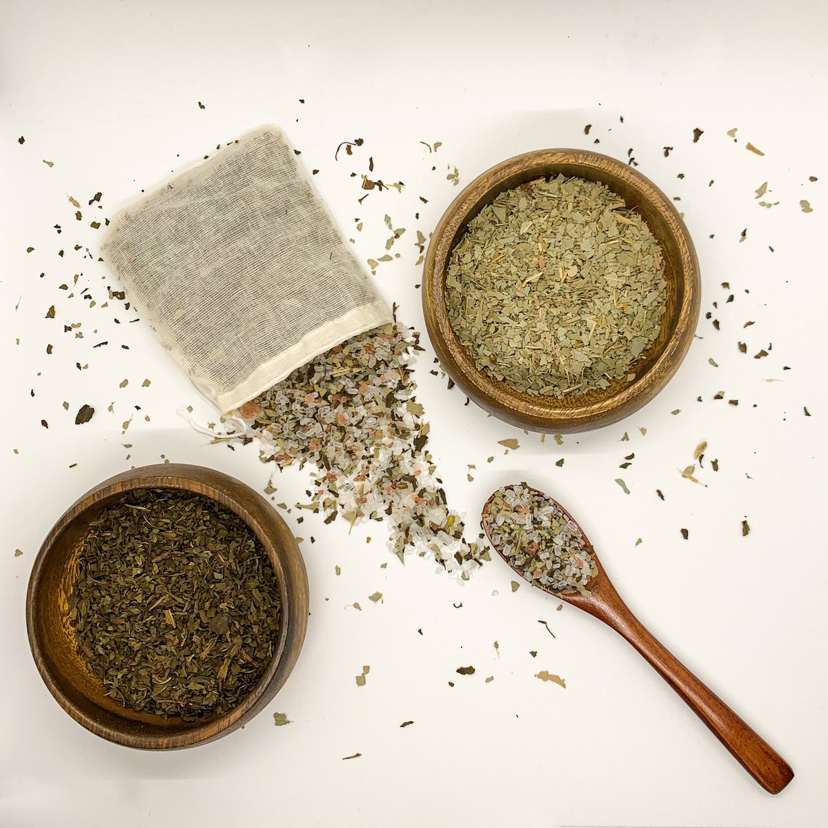 NaturaleGoddace's tweet photo. 📣NEW PRODUCT ALERT‼️ Our Bath Teas will put your right to Steep, I mean Sleep!
Shop the site
🔗 in bio!!
#bathtea #bathsalts #relaxation #epsomsalt #deadseasalt #himalayansalt #naturaloil #driedherbs #aromatherapy #musclerelief #stressrelief #BlackOwned https://t.co/MDfo1eXj99