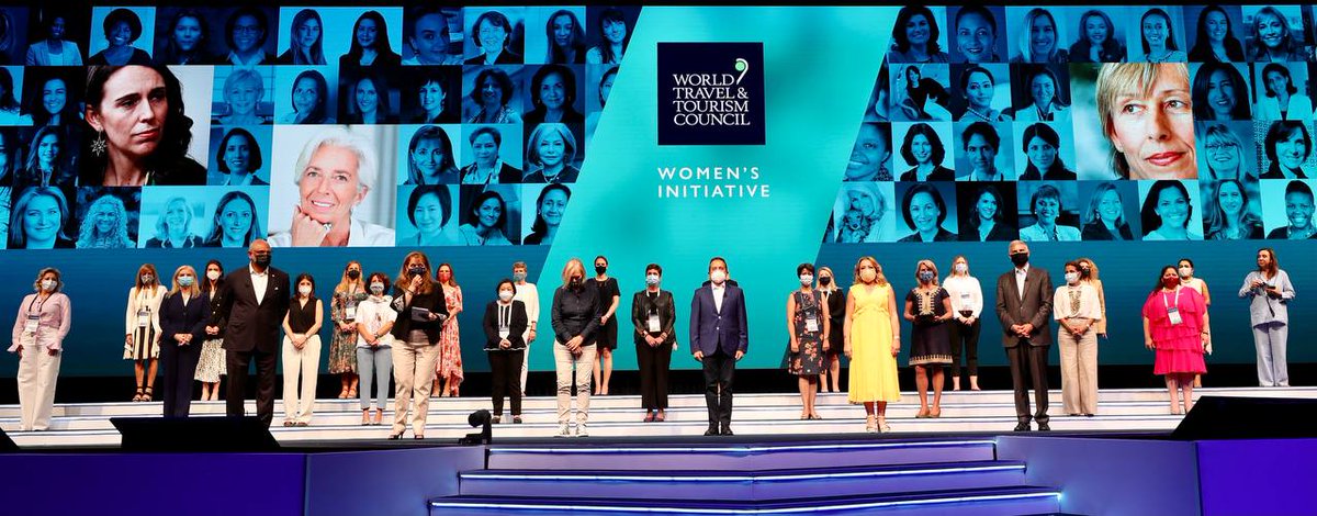 #Cancún marca un hito en la historia del turismo como sede de la Cumbre Mundial <a href="/WTTC/">WTTC</a>, donde se presentó la "Iniciativa para el empoderamiento de las mujeres en el sector de viajes y turismo". <a href="/GGuevaraM/">Gloria Guevara Manzo</a>