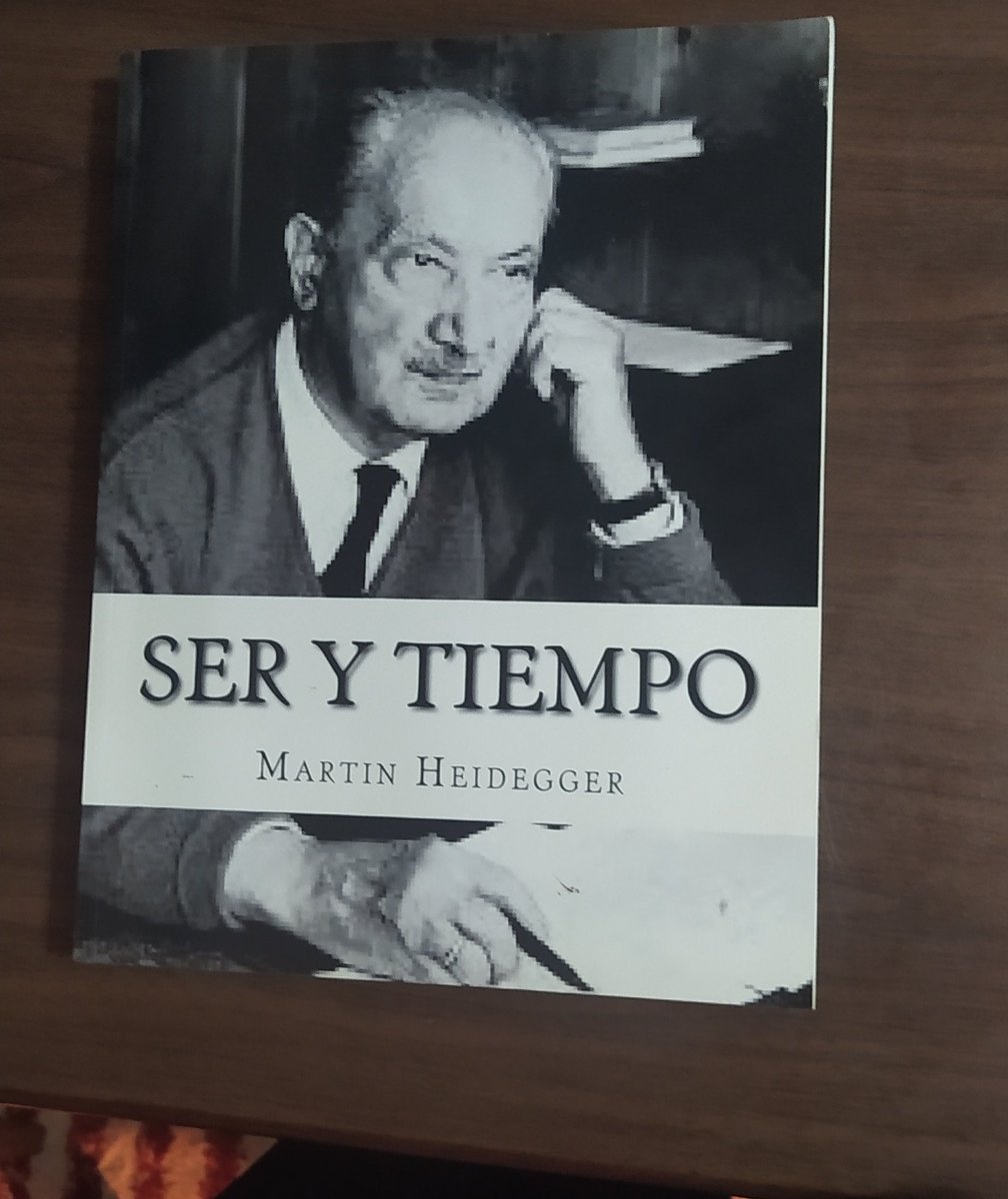 gvoitiers's tweet photo. Estoy regalando este libro, si lo deseas, mensaje al DM para el envío. https://t.co/lOJjnnTRqn