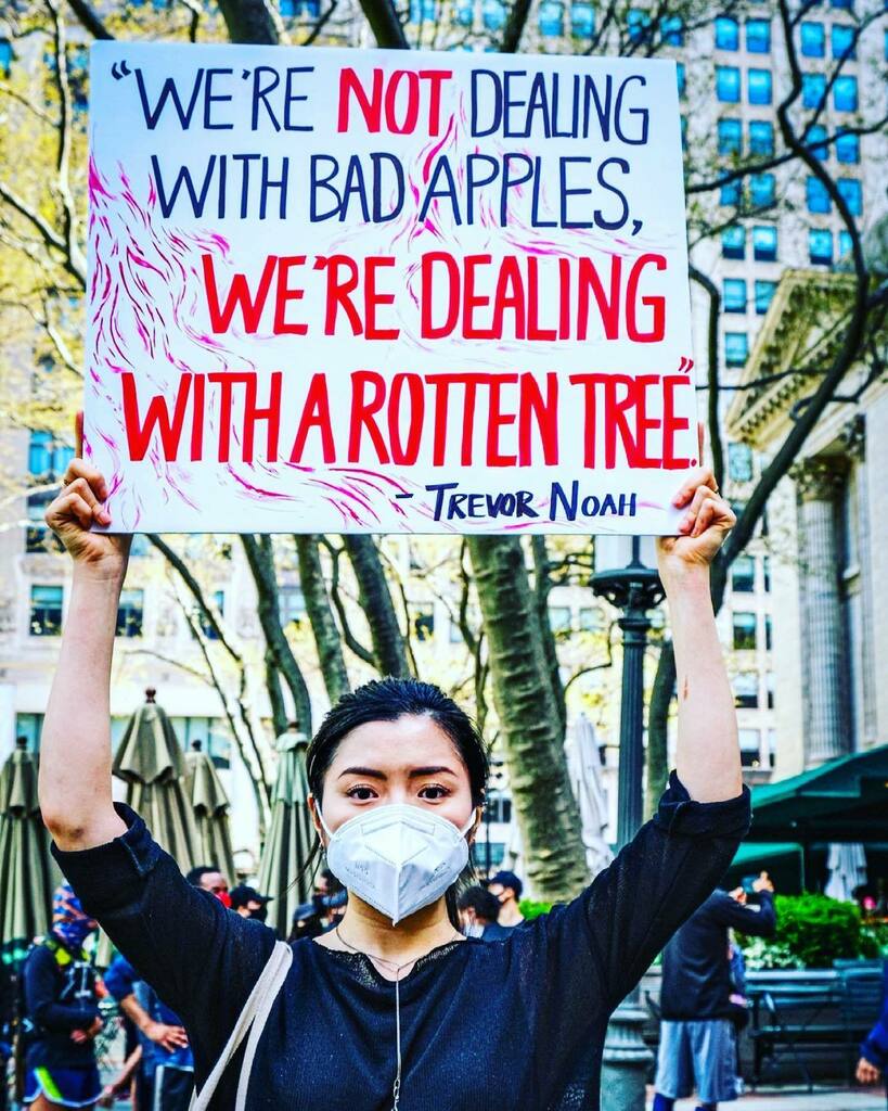SignsOfTheMarch's tweet photo. If we’re dealing with a few bad apples, we’d see a massive coalition of police speaking out against the many instances of police brutality....yet, here we are. 

This is what people mean when they say the system is broken. 

#Signsofthemarch 📸credit:… https://t.co/0xB7gFlteP https://t.co/bYEHnrpVTi