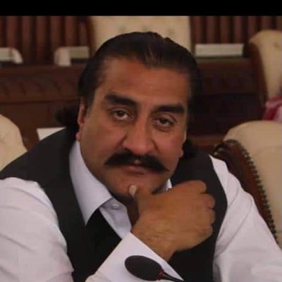 Shams lone tweet media