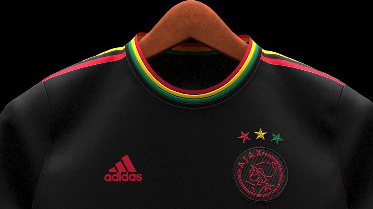 Futbool_Fotos's tweet photo. La camiseta del Ajax en honor a Bob Marley y su canción 'Three Little Birds' 😍❤️ https://t.co/7vswlFtXBI