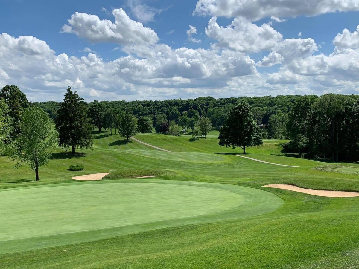 𝑻𝑯𝑨𝑻 𝑫𝑨𝒀 𝑰𝑵 𝑴𝑨𝒀 presents our first Golf Outing at the Dayton Country Club!  For more information or to book your foursome visit tdim.org 
.
.
#oakwoodrotary #thatdayinmay #tdim #daytoncountryclub #oakwood #ohio