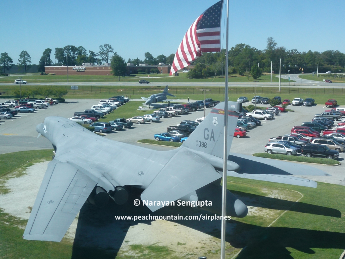  #aviationphotography  #planespotting  #avgeek  #aviation  #history  #USAF - The amazing swing-wing B1B bomber followed the cancelled high-altitude B1A! Post your photos and comments!  @clark_aviation  @B1bomber1  @coldwarhist  @AvHistoryOgre  @Aviation_worl  @MilAvHistory  @AviationAnoraks