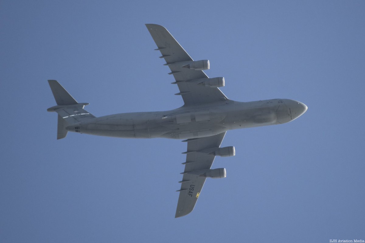 C-5 flying over. #c5 #c5galaxy #c5msupergalaxy #60amw #60thairmobilitywing #usaf #aviationphotography