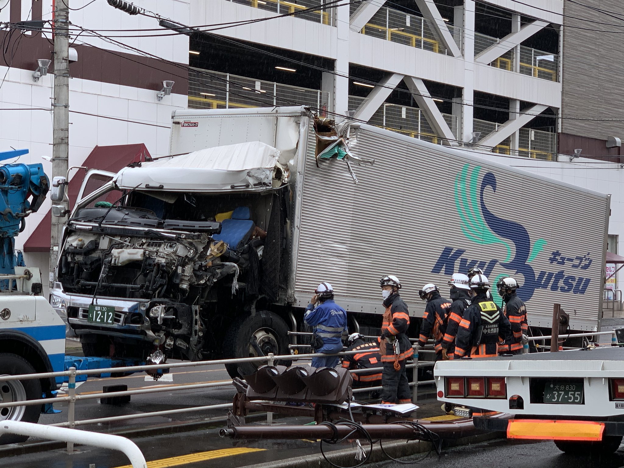 T 新川の交差点で事故 新川 ドンキホーテ 大分市 大分県 事故 T 新川の交差点で事故 新川 ドンキホーテ 大分市 大分県 事故