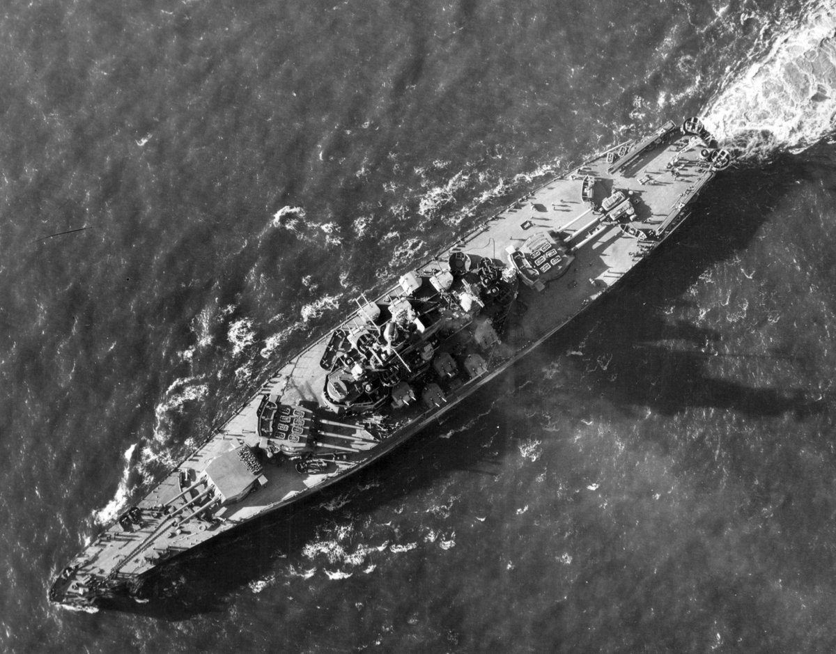 The United States acknowledged that aircraft stowed amidships were better protected from the elements. In addition, having the stern free permitted a better field of fire for the aft turrets.