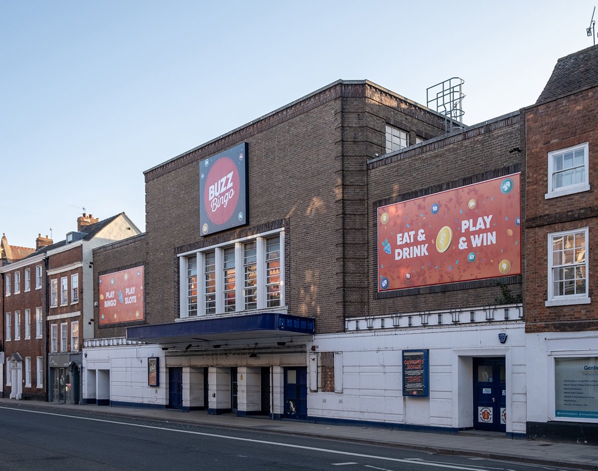Around the corner on Foregate Street is the former Gaumont Cinema (1935 by William E. Trent & Ernest Tulley). In the '60s this was a regular venue on the live music scene with both The Beatles and Stones (to name but a few) appearing. From '74 until last year it was a bingo hall.