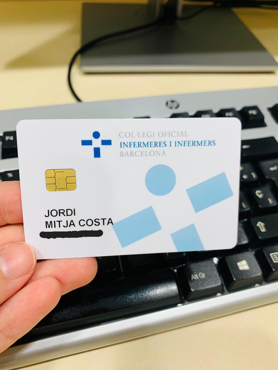 enfermeratweet's tweet photo. Hoy he recibido la tarjeta digital que me permite incluir las indicaciones de medicamentos y productos sanitarios en formato de receta electrónica. 

La prescripción enfermera ya es una realidad, pero todavía nos falta avanzar mucho en este campo.

#prescripcionenfermera https://t.co/Cycy533saW