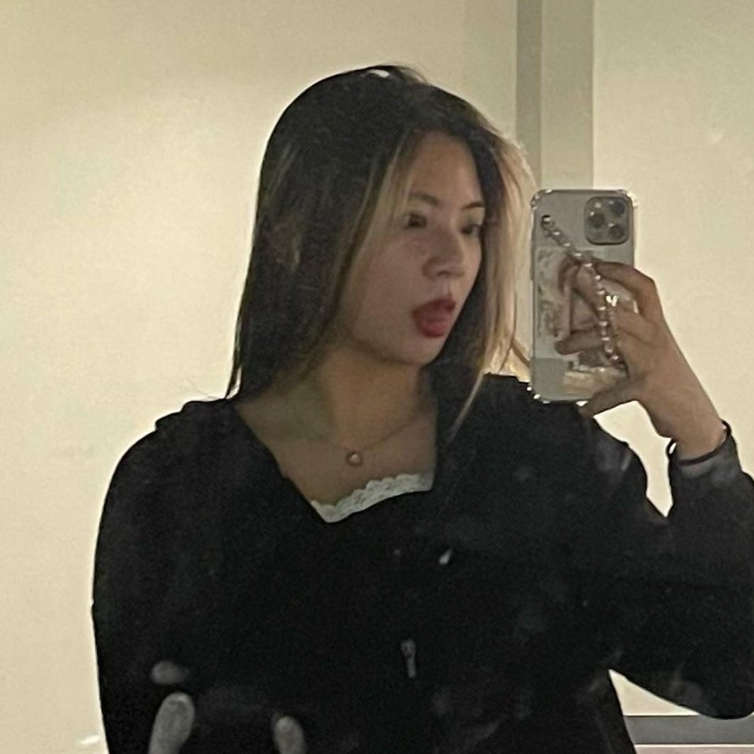 monnaIisa's tweet image. 210428 sunn's instagram update 

(may contain inaccuracies since it's a poem and i haven't found any translations online)