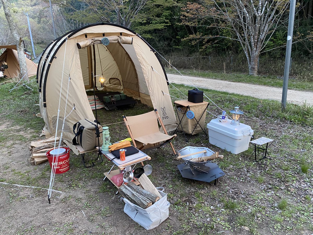 HALCAM988's tweet photo. 性別：非力なオタ女
キャンプ歴：2021年3月～
テント：カマボコテントテント3S、ツーリングドームLX+
拠点：関西
スタイル：ソロ
好き：旅行、ドライブ、ご飯、焚き火、ショッピング、アニメ、ゲーム

#キャンプ好きとして軽く自己紹介
#キャンプ好きと繋がりたい 
#キャンプ好きな人と繋がりたい https://t.co/THKvzOlZtN