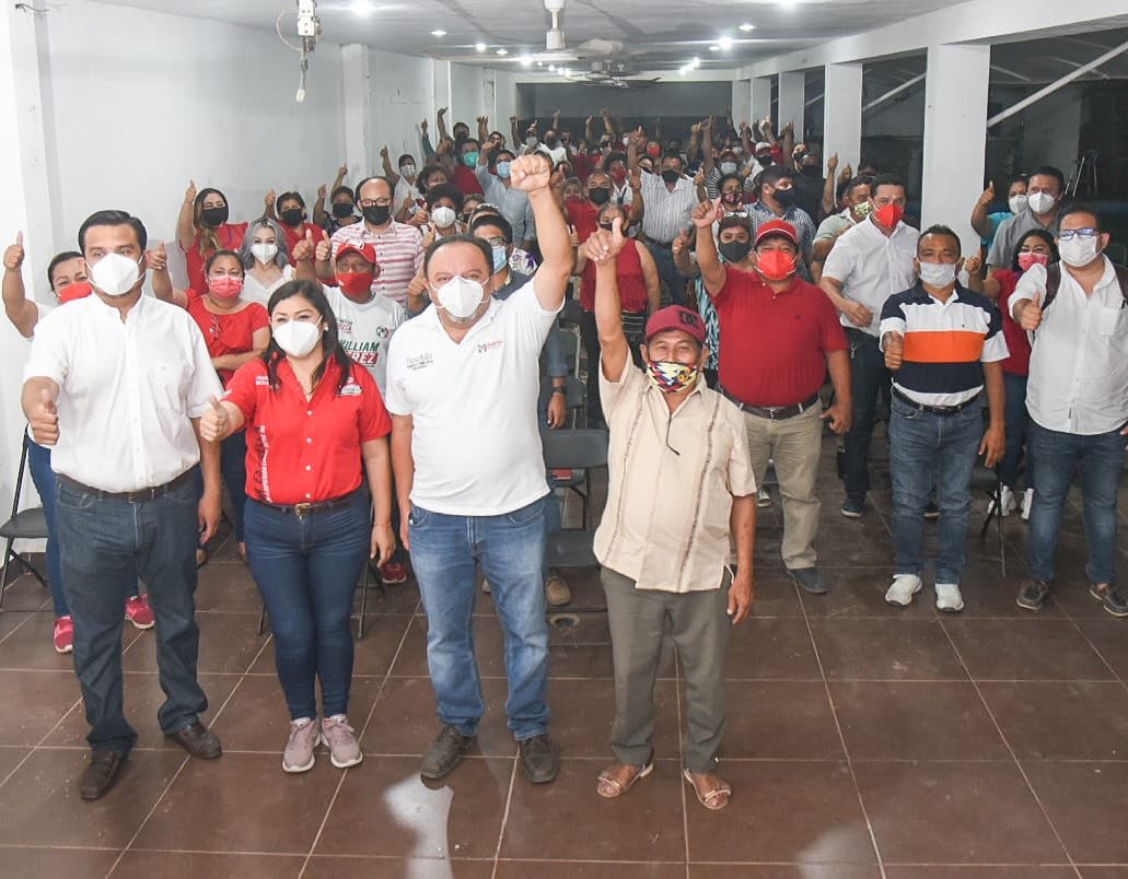 La estructura priísta de #Kanasín, encabezada por nuestro presidente <a href="/FTorresRivas/">Francisco Torres</a>, refrenda su respaldo absoluto a <a href="/WilliamPerezC18/">William Pérez Cabrera</a> y ratifica su compromiso con el partido de cara al #6DeJunio ¡#ParaQueYucatánCrezca!

#PRIUnido

<a href="/alitomorenoc/">Alejandro Moreno</a> 
<a href="/PRI_Nacional/">PRI</a>