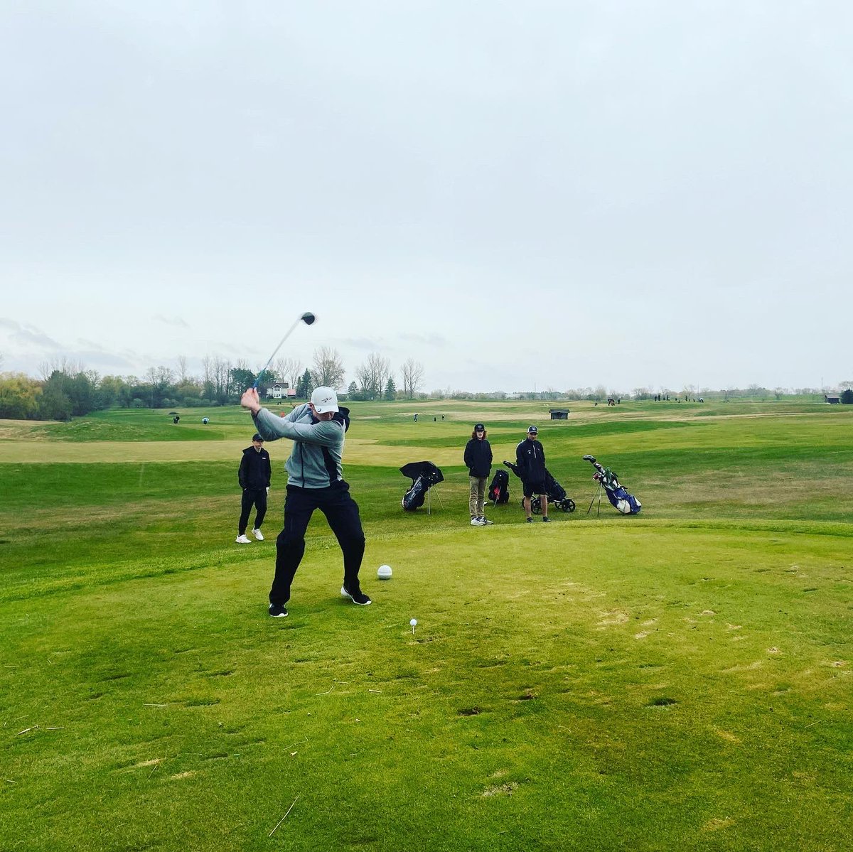bwhawksgolf's tweet photo. Great start for the Varsity squad tonight in first conference match of the season at New Richmond. 

Isaac Welle (Sr) 42
Dylan Veenendall (Fr) 45
Zach Stevens (Sr) 46
Landon Eggen (Fr) 48
Joel Hurtis (Sr) 59

Team Score 181
5th place overall 
Full Results:
https://t.co/MB5zgsOISM https://t.co/vC73PEkPK6