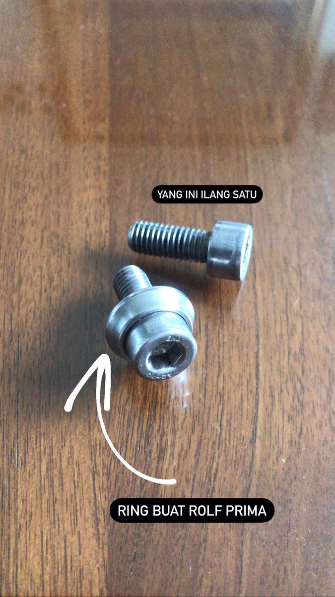 letmeknowhat's tweet photo. wtb ada yg punya ring model payung ky gini buat baut L rolf prima butuh 1 aja😭 #fnfjb https://t.co/wk13L8NKKg