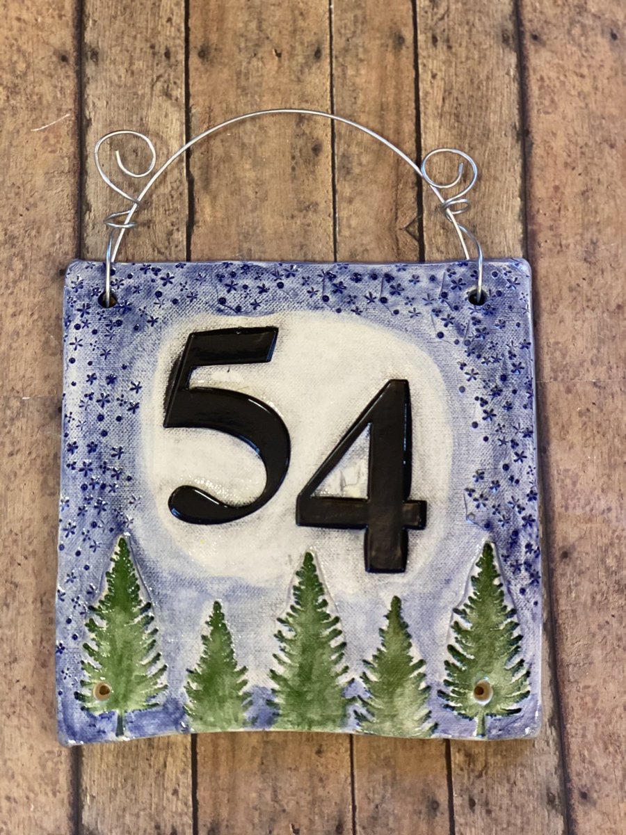 artbyyou's tweet photo. Excited to share this item from my #etsy shop: Ceramic Fir Tree house number tile with starry sky #addresssign #housenumbersign https://t.co/kSs0XI2ZOs https://t.co/dZQc7unHK9