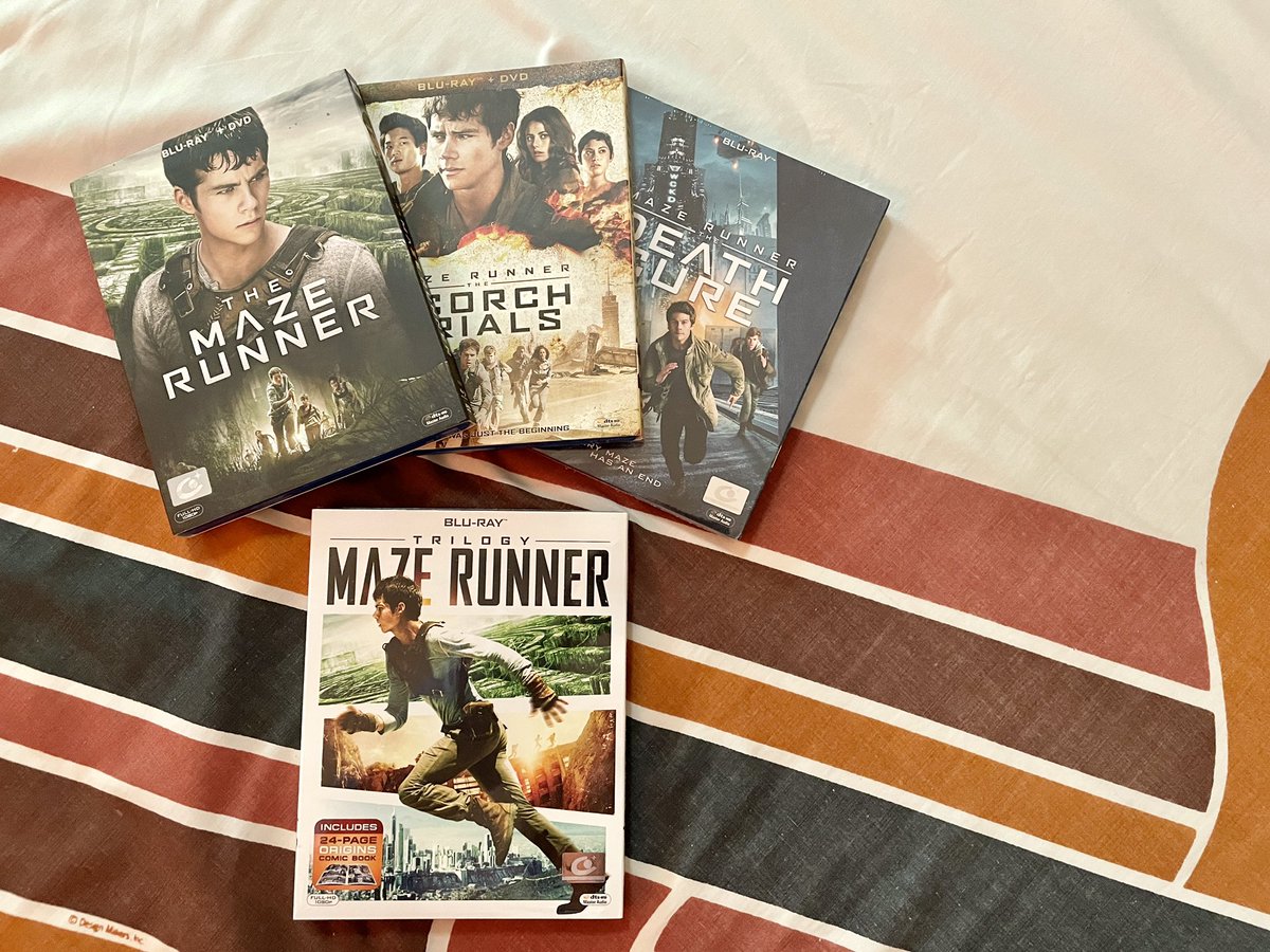 Tsukasadcd's tweet image. เป็นแฟรนไซส์ที่ชอบมาก จนต้องยอมเก็บ Pack Trilogy ด้วย 

ไม่รู้ว่าจะมีโอกาสได้ดูหนังภาคต้น 2 ภาคของ #TheMazeRunner #TheKillOrder #TheFeverCode ไหม? เพราะตอนนี้คนตัดสินใจคือ Disney ล้วนๆ เลย แล้วหนัง 3 ภาค รายได้ลดลงทุกภาคด้วย ถ้าเป็นยุค Fox อาจจะได้ดูภาคต้นไปแล้วภาคนึงก็ได้...