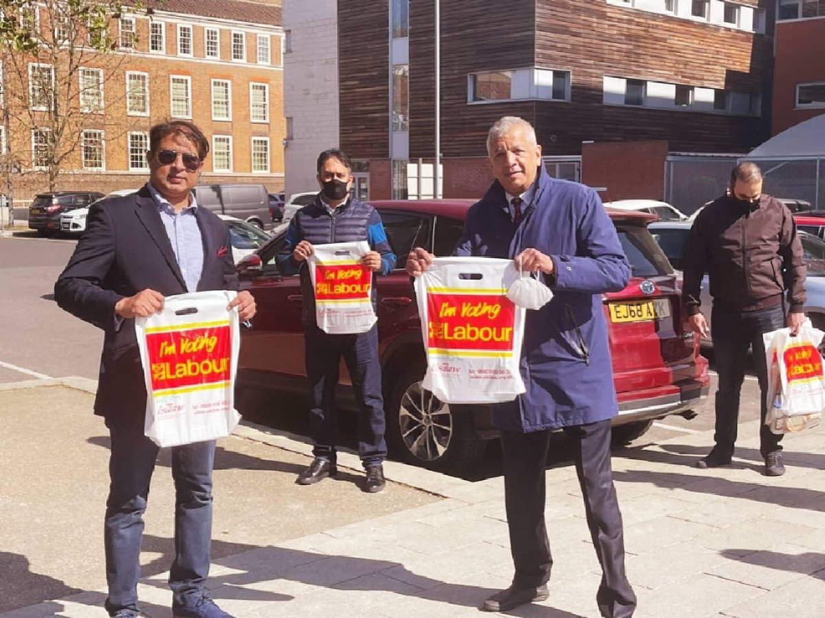unmeshdesai's tweet photo. And 6 pm-Stratford ward  @newham_labour meet outside Stratford Town Hall.

Not long to go now 6/5 elections to get msg out to as many Londoners as possible:only #labour can deliver for #London #standupforlondon  this means re-elect @SadiqKhan vote @LondonLabour #LondonAssembly ! https://t.co/6nwzlNG3kW